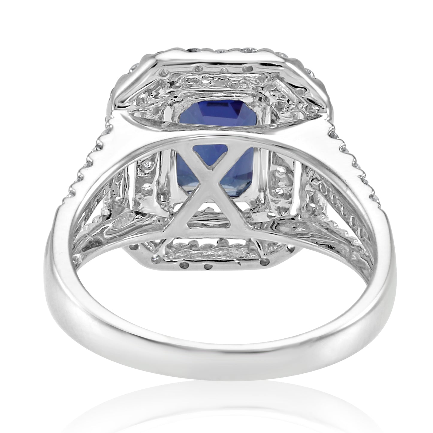 Dazzling Tanzanite Ring 18K White Gold