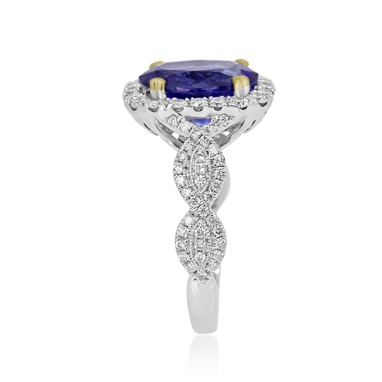 Stunning Tanzanite Oval Ring 18K White Gold