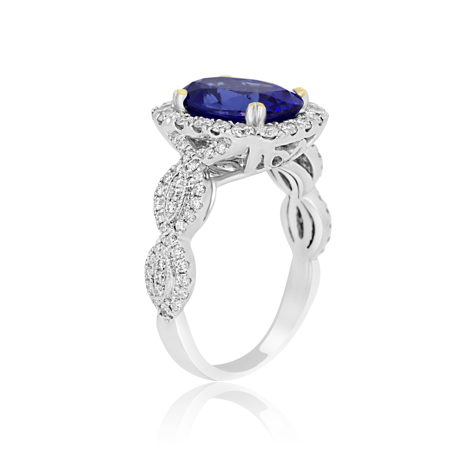 Stunning Tanzanite Oval Ring 18K White Gold