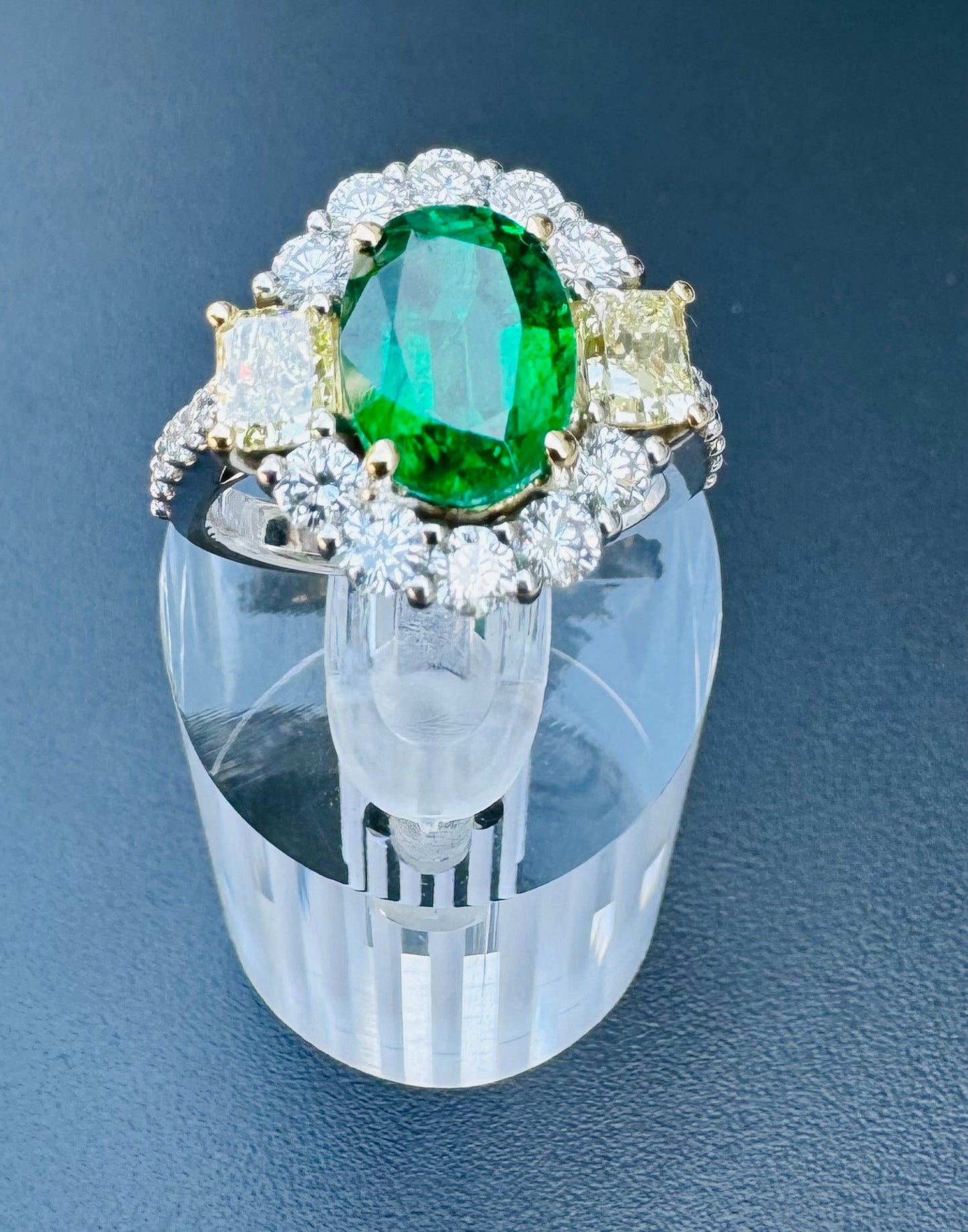 T.W: 5.05 CT GIA Certified Natural Emerald, Fancy Yellow & White Diamond Handcrafted in 18K White Yellow Gold