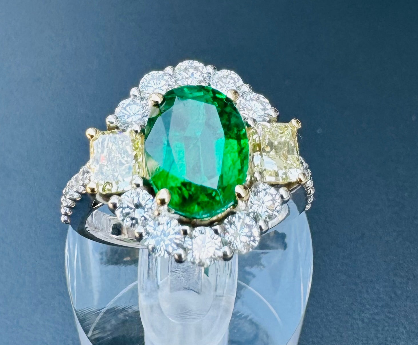 T.W: 5.05 CT GIA Certified Natural Emerald, Fancy Yellow & White Diamond Handcrafted in 18K White Yellow Gold